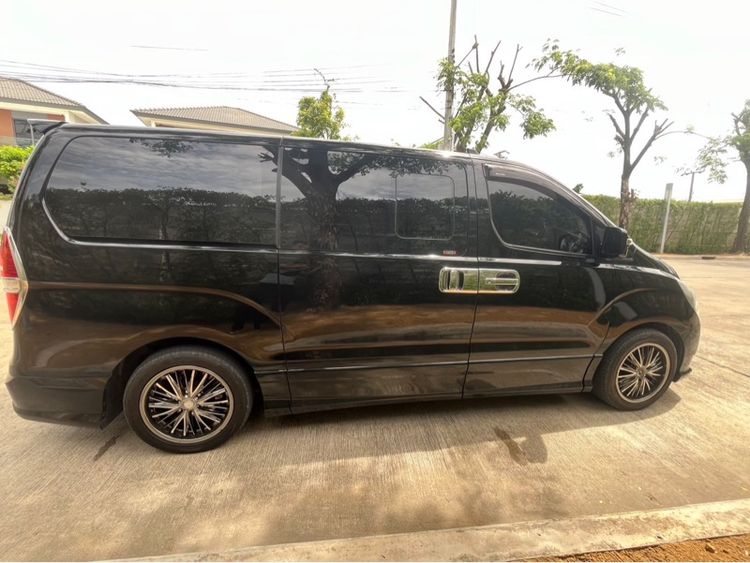 Hyundai H-1  2014 2.5 Elite Van ดีเซล ไม่ติดแก๊ส เกียร์อัตโนมัติ ดำ รูปที่ 3