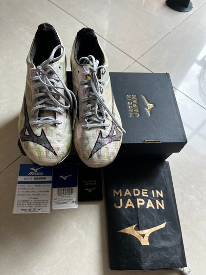 รองเท้าฟุตบอล ผู้ชาย หลากสี Mizuno Alpha Japan (Made in Japan) ตัวท็อป อุปกรณ์ครบกล่อง