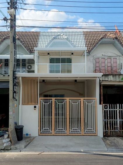 อื่นๆ มีบางส่วน หมู่บ้านร่มเงาไม้ บ้านสวยบนทำเลทอง ติดถนนวัดลาดปลาดุก เดินทางสะดวกสบายเหนือระดับ