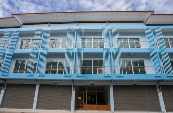ขายอาคารพาณิชย์ 3 ชั้น 2 ห้องนอน 2 ห้องน้ำ หน้าวัดนครสวรรค์