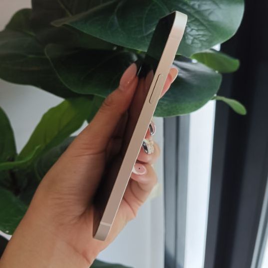 iphone 12 รูปที่ 4