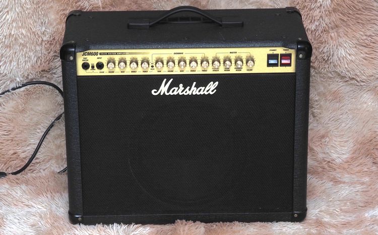 Marshall JCM600 ตู้หลอด 60วัตต์