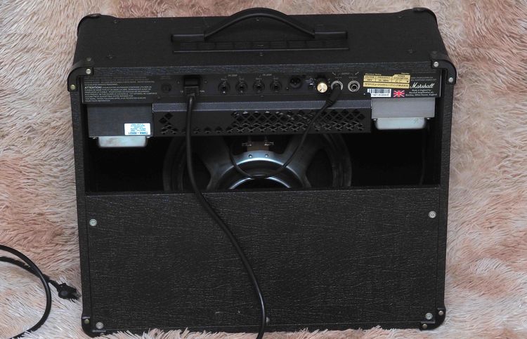 Marshall JCM600 ตู้หลอด 60วัตต์ รูปที่ 3