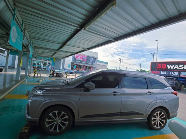 Toyota Veloz 2022 1.5 Premium เบนซิน ไม่ติดแก๊ส เกียร์อัตโนมัติ เทา รูปที่ 2