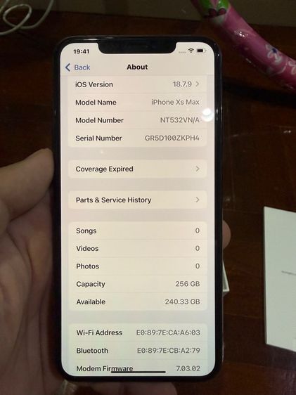 256 GB Iphone xs max 256gb สีดำ พร้อมกล่อง สภาพสวย ใข้งานได้ปกติทุกอย่าง