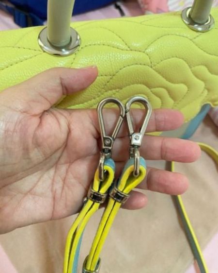 Aristotle Rose Top Handle Bag รูปที่ 4