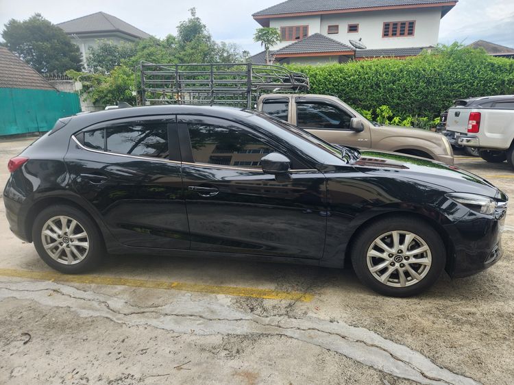 Mazda Mazda3 2019 2.0 C Sports Sedan เบนซิน ไม่ติดแก๊ส เกียร์อัตโนมัติ ดำ รูปที่ 2