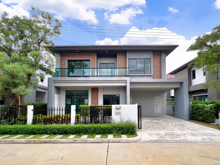 ไม่มี 2020 ขาย บ้านใหม่ไม่เคยเข้าอยู่ เวนิว พระราม 9 (VENUE RAMA 9)  🏡 4 ห้องนอน รองรับผู้สูงอายุ 200+ ตารางเมตร โครงการคุณภาพจาก SC ASSET