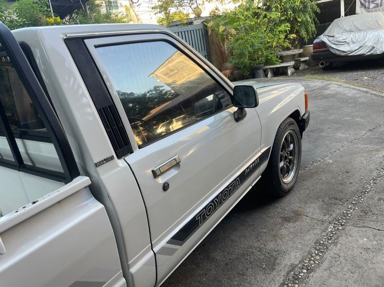 Toyota Hilux Hero รูปที่ 8