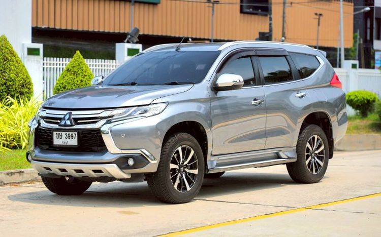Mitsubishi Pajero Sport 2016 2.4 GT Premium 4WD Utility-car ดีเซล ไม่ติดแก๊ส เกียร์อัตโนมัติ บรอนซ์เงิน รูปที่ 2