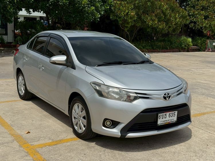 Toyota Vios 2015 1.5 E Ivory Sedan เบนซิน ไม่ติดแก๊ส เกียร์อัตโนมัติ บรอนซ์เงิน รูปที่ 3