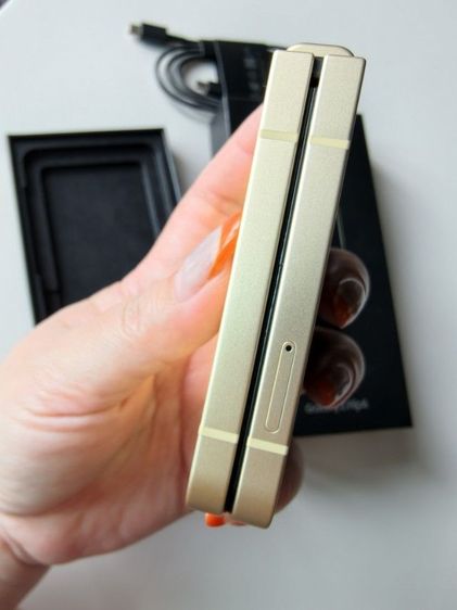 Samsung Galaxi Z flip 6 รูปที่ 4