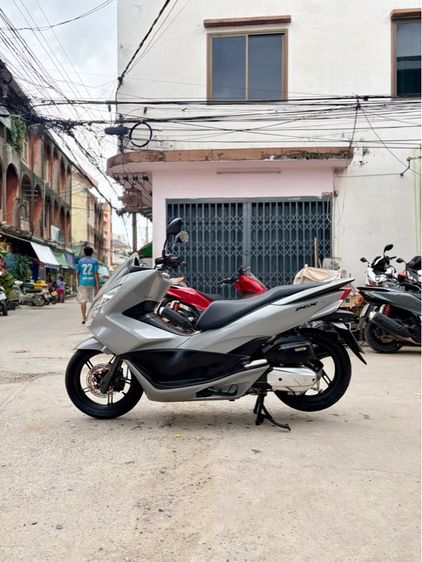 ขายรถมอเตอร์ไซค์pcx150 รูปที่ 4