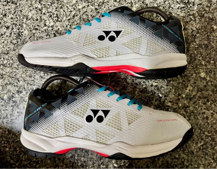 Yonex Power Cushion 50 เบอร์42