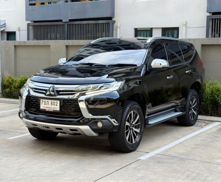 รถ Mitsubishi Pajero Sport 2.4 GT Premium 4WD สี ดำ
