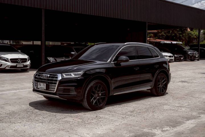 รถ Audi Audi Q5  2.0 TDI Quattro 4WD สี ดำ