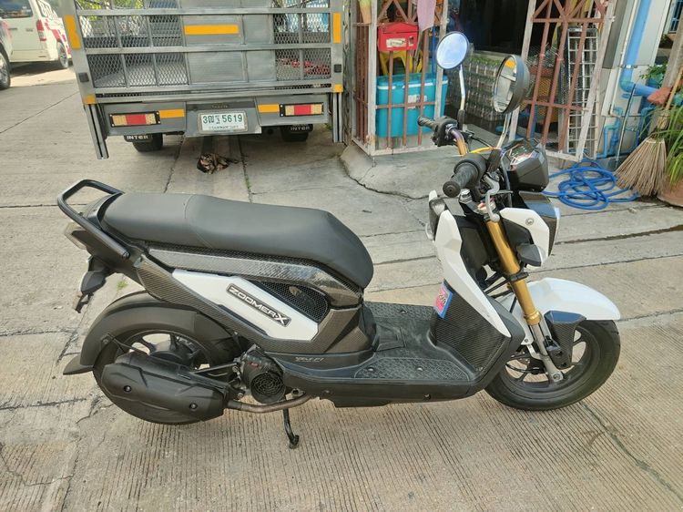 🛵ยังไงก็ขาย ZOOMER-X ปี 56 เครื่องดี สีสวย สตาร์ทมือ (งดต่อ ท่อดัง) เล่มชุดโอนครบ+เปลี่ยนถ่ายน้ำมันเครื่องฟรี ส่งฟรี30 ก.ม รูปที่ 3