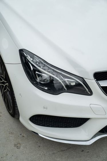 Mercedes-Benz E-Class 2015 E200 Sedan เบนซิน ขาว รูปที่ 3