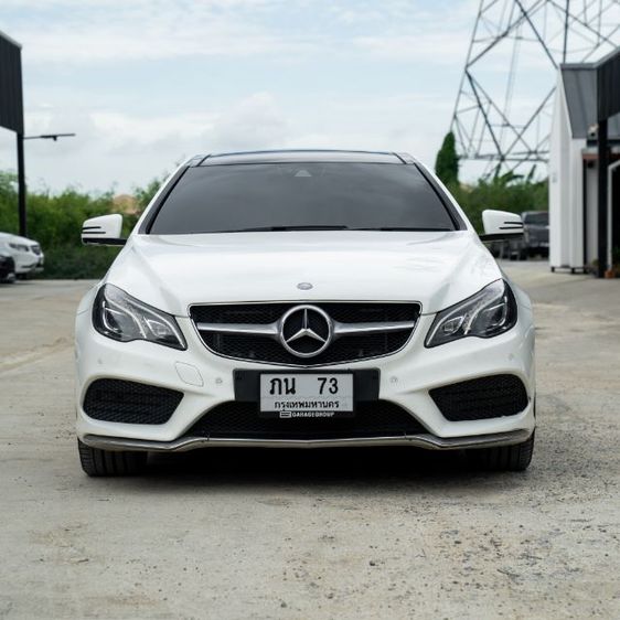 Mercedes-Benz E-Class 2015 E200 Sedan เบนซิน ขาว รูปที่ 2