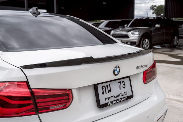 BMW Series 3 2019 330e Sedan เบนซิน ขาว รูปที่ 4