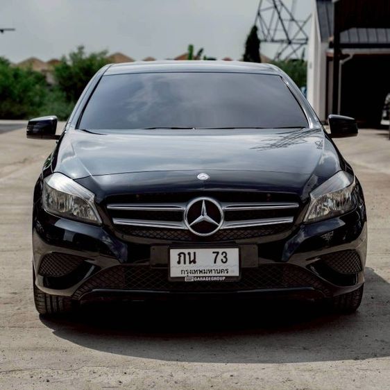 Mercedes-Benz A-Class 2015 A180 Sedan เบนซิน เกียร์อัตโนมัติ ดำ รูปที่ 2