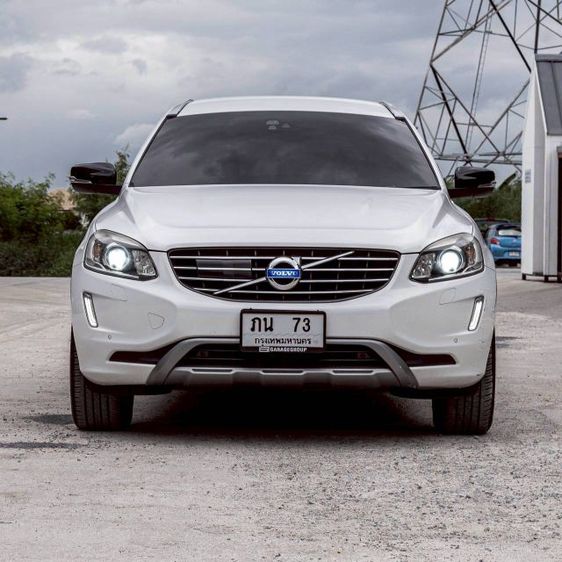 Volvo XC60 2015 2.0 D4 ดีเซล ขาว รูปที่ 2
