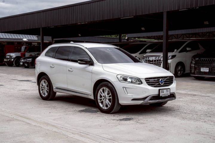 Volvo XC60 2015 2.0 D4 ดีเซล ขาว รูปที่ 3
