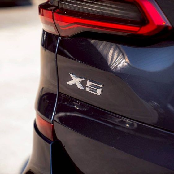 BMW X5 2020 3.0 xDrive30d M Sport 4WD ดีเซล ไม่ติดแก๊ส เทา รูปที่ 2
