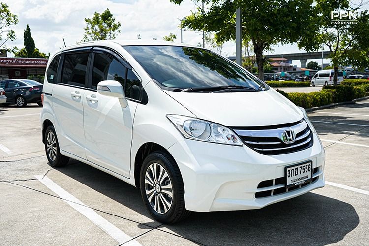 Honda Freed 2015 1.5 EL Utility-car เบนซิน ไม่ติดแก๊ส เกียร์อัตโนมัติ ขาว รูปที่ 3