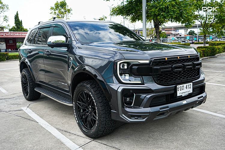 Ford Everest 2025 2.0 Titanium Plus 4WD Utility-car เบนซิน ไม่ติดแก๊ส เกียร์อัตโนมัติ เทา รูปที่ 3