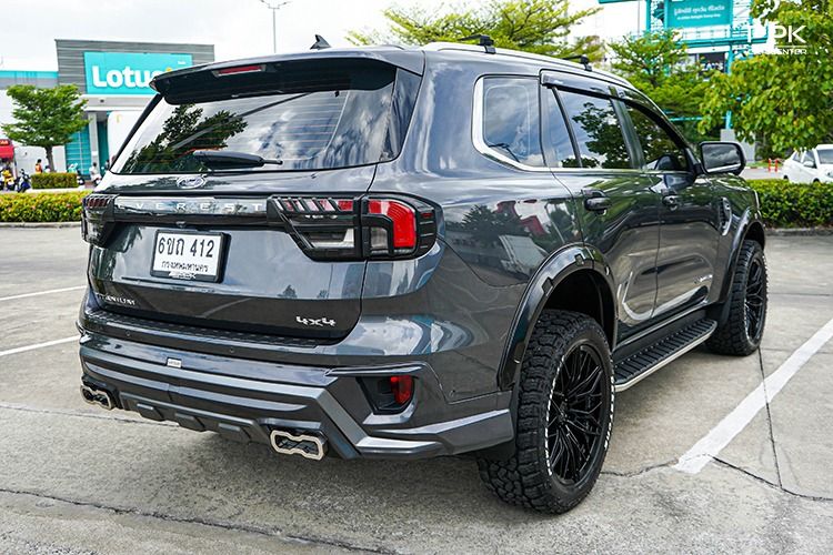 Ford Everest 2025 2.0 Titanium Plus 4WD Utility-car เบนซิน ไม่ติดแก๊ส เกียร์อัตโนมัติ เทา รูปที่ 4