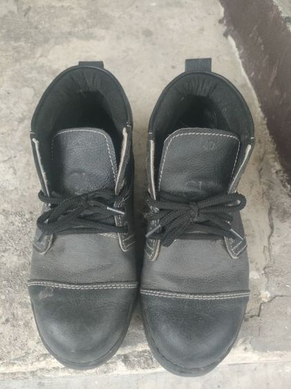 รองเท้าเซฟตี้แบบหุ้มข้อสีดำ (Safety Boots)