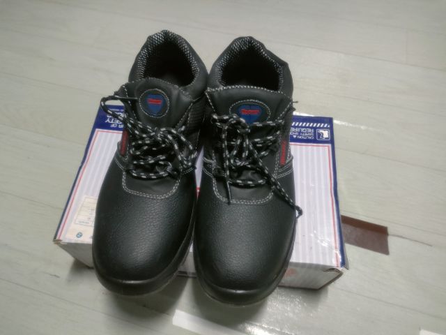 ดำ รองเท้าผ้าใบ UK 10.5 | EU 45 1/3 | US 11 รองเท้าเซฟตี้  สภาพใหม่ ไซส์45