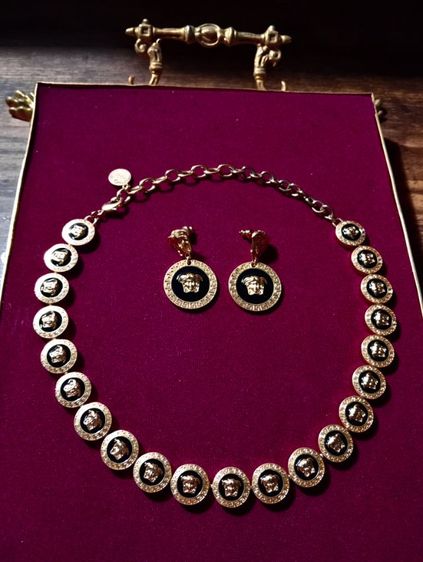 versace italy..ชุดสร้อย,ต่างหูแท้นำเข้าแบรนด์ดังจากอิตาลีสภาพสุดเยี่ยม รูปที่ 8
