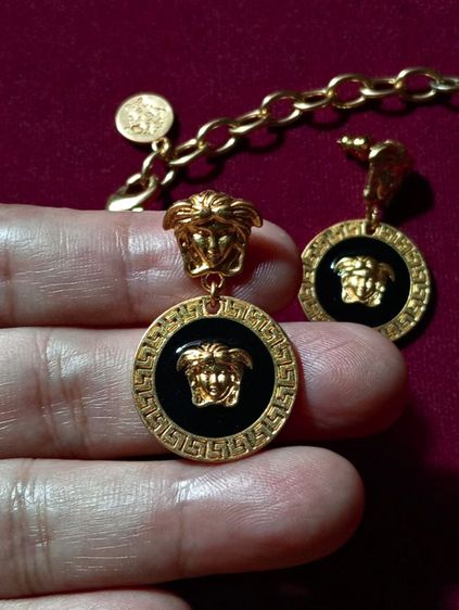 versace italy..ชุดสร้อย,ต่างหูแท้นำเข้าแบรนด์ดังจากอิตาลีสภาพสุดเยี่ยม รูปที่ 6