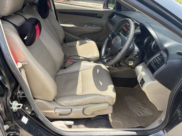 รถ Honda City 1.5 V CNG สี ดำ
