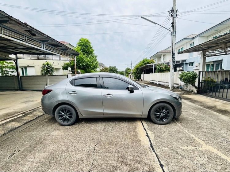 Mazda Mazda 2 2019 Sedan เบนซิน ไม่ติดแก๊ส เกียร์อัตโนมัติ เทา รูปที่ 3