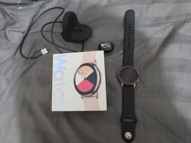 โรสโกลด์ อื่นๆ Samsung Galaxy watch Active 2