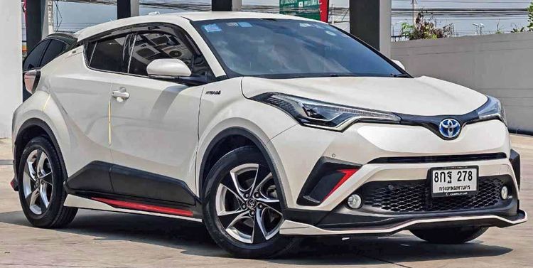 Toyota C-HR 2019 1.8 HV Mid Utility-car ไฮบริด เกียร์อัตโนมัติ ขาว รูปที่ 3