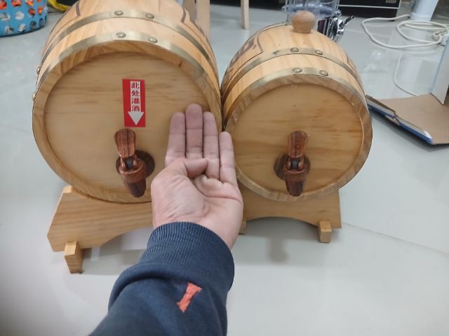 ขายยกชุดทั้งหมด ถังไม้โอ๊คขนาด5L 3L ทาวเวอร์เบียร์ไวน์ลูกโลกขนาด3Lและทาวเวอร์สไตล์ปั๊มน้ำมันย้อนยุคขนาดประมันลิตรกว่า