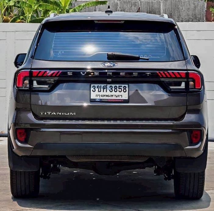 Ford Everest 2023 2.0 Bi-Turbo Titanium+ Utility-car ดีเซล ไม่ติดแก๊ส เกียร์อัตโนมัติ ดำ รูปที่ 4