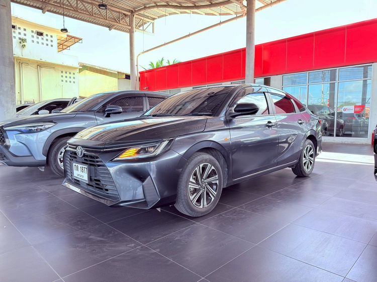Toyota Yaris ATIV 2024 1.2 Sport Sedan เบนซิน ไม่ติดแก๊ส เกียร์อัตโนมัติ เทา รูปที่ 2