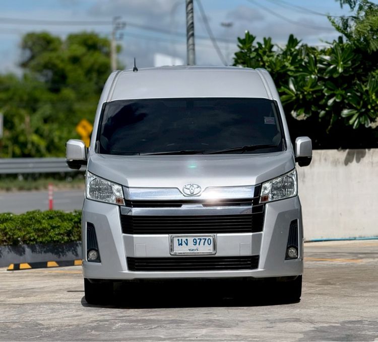 Toyota Commuter 2019 2.8 Van ดีเซล ไม่ติดแก๊ส เกียร์อัตโนมัติ เทา รูปที่ 2