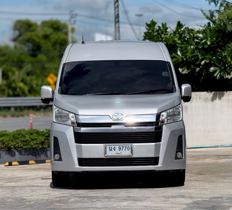 Toyota Commuter 2019 2.8 Van ดีเซล ไม่ติดแก๊ส เกียร์อัตโนมัติ เทา รูปที่ 3