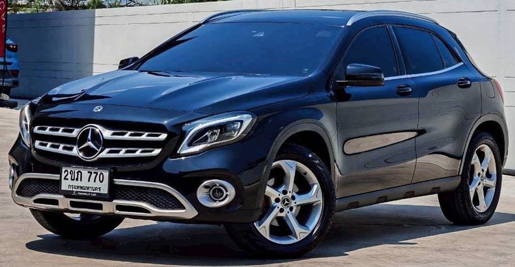 รถ Mercedes-Benz GLA-Class GLA200 สี ดำ