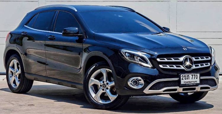 Mercedes-Benz GLA-Class 2019 GLA200 Utility-car เบนซิน ไม่ติดแก๊ส เกียร์อัตโนมัติ ดำ รูปที่ 3
