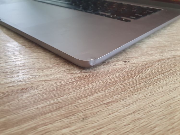 MacBook Air 15 M3 8GB 512GB ปี 2024 มีรอยตกหนัก รูปที่ 3