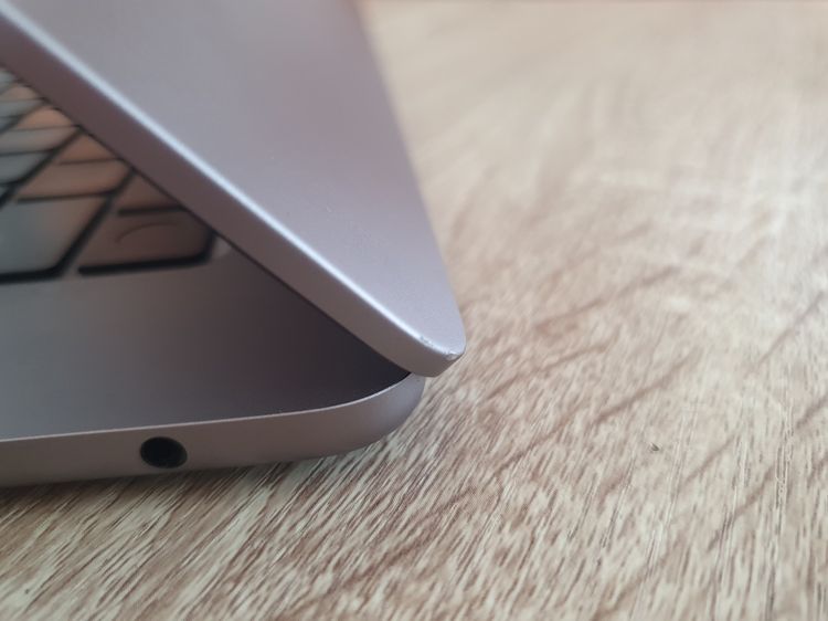 MacBook Air 15 M3 8GB 512GB ปี 2024 มีรอยตกหนัก รูปที่ 8