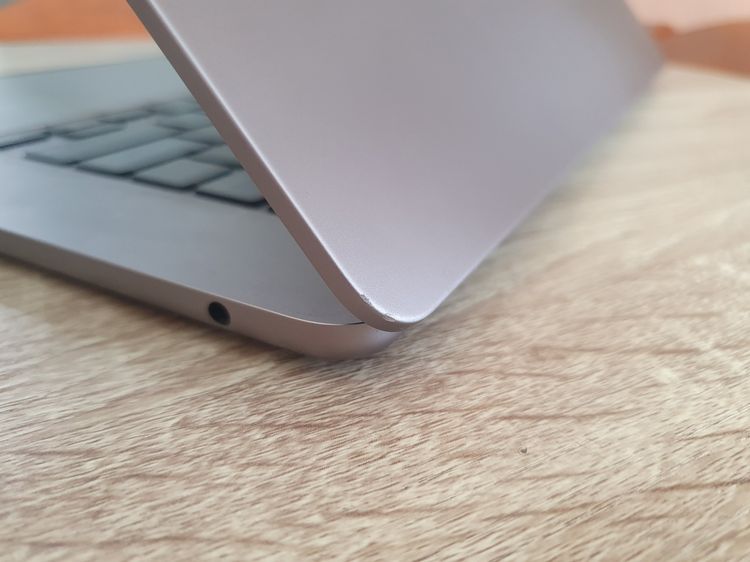 MacBook Air 15 M3 8GB 512GB ปี 2024 มีรอยตกหนัก รูปที่ 7