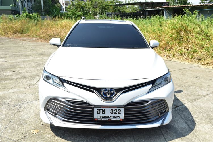Toyota Camry 2019 2.5 HV Sedan ไฮบริด ไม่ติดแก๊ส เกียร์อัตโนมัติ ขาว รูปที่ 2